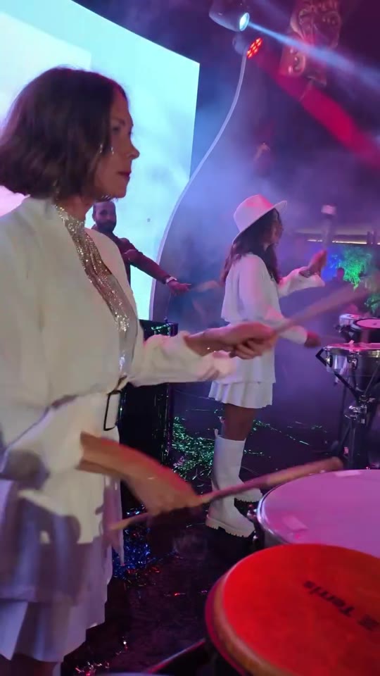 Live bass toms at JW Marriott Goa, confetti drop